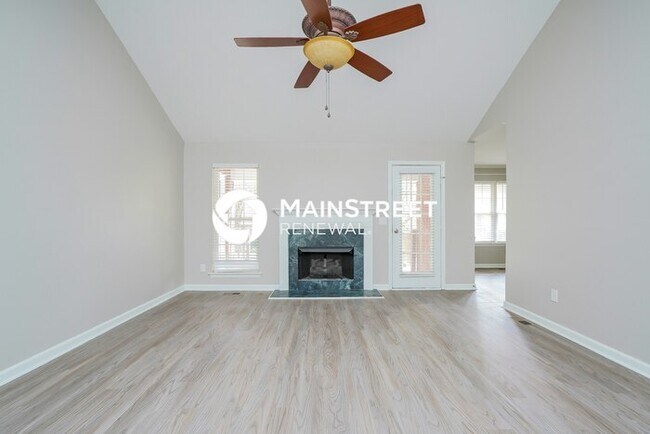 Building Photo - 4 Bedroom Pet-Friendly Home in La Vergne, ...