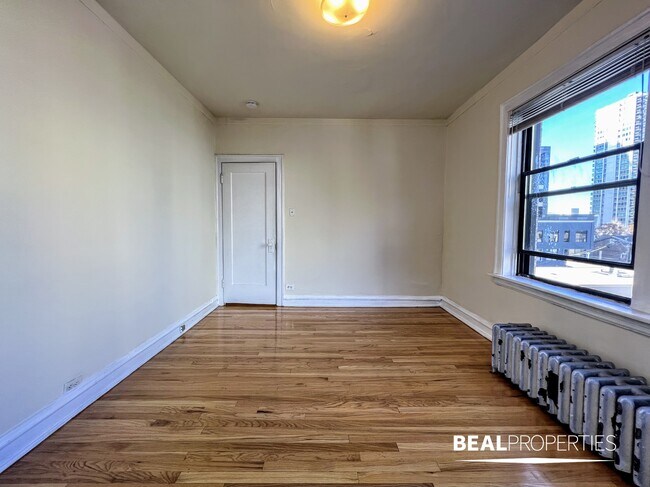 Foto del edificio - 1164 N Dearborn St