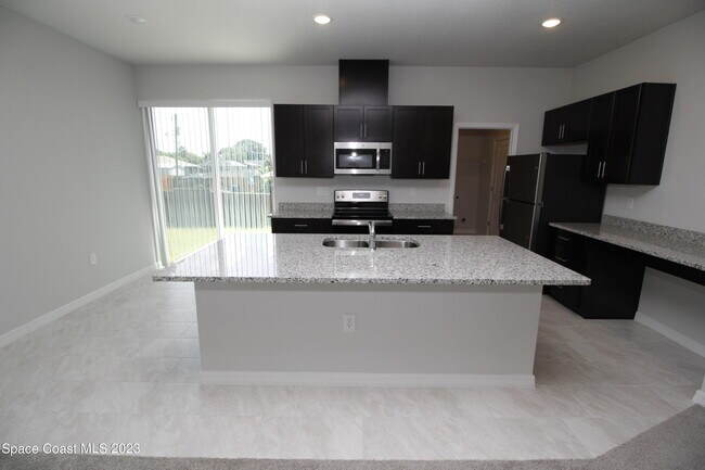 Foto del edificio - 743 Andrew St SE