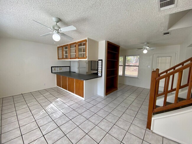 Foto del edificio - 407 E 30th St