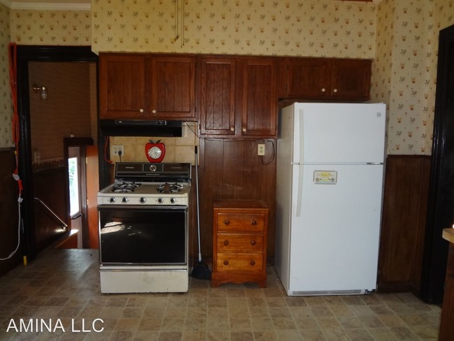 Building Photo - 41 Karnes St