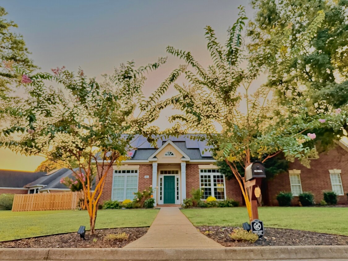 Primary Photo - 201 Andrews Branch