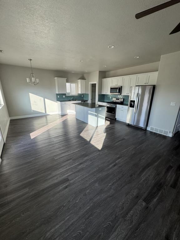 Foto del edificio - 259 E 1500 N St