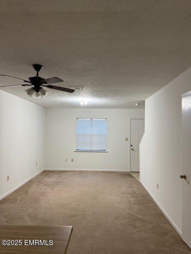 Building Photo - 2307 Old N Hills St