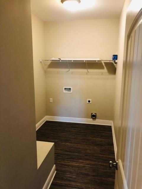 Foto del edificio - 9550 Fox Hunter Ct W