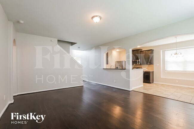 Foto del edificio - 28911 Hidden Lake Ct
