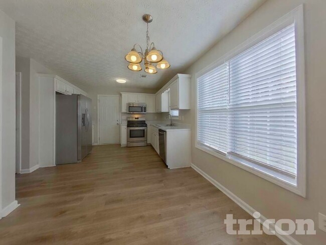 Foto del edificio - 224 Stone Creek Dr