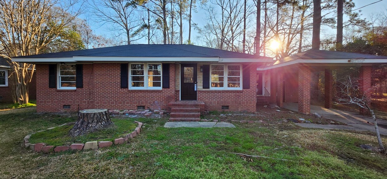 Foto principal - 3 Bedroom Home in Columbus, GA