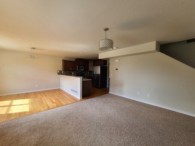 Building Photo - 1029 Old Town Ln