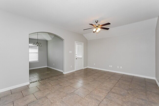 Building Photo - 7653 Rainbow Creek Dr