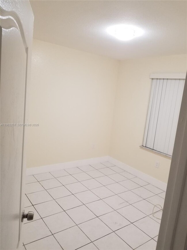 Building Photo - 170 NE 142nd St