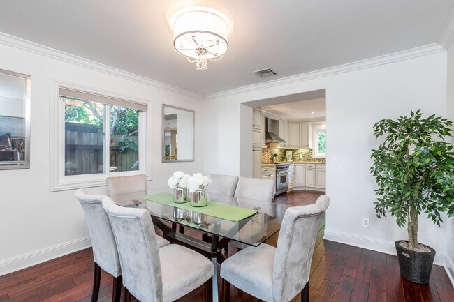 Foto del edificio - 3413 Oak Glen Dr