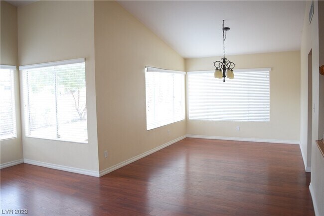 Building Photo - 5812 Willowcreek Rd