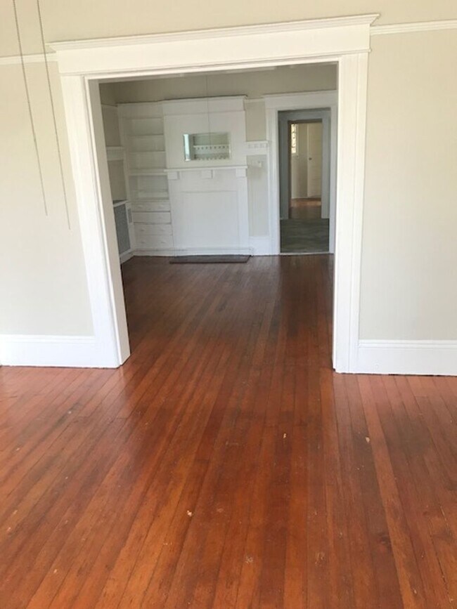 Building Photo - Sacramento