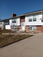 Building Photo - 992 W 2200 N