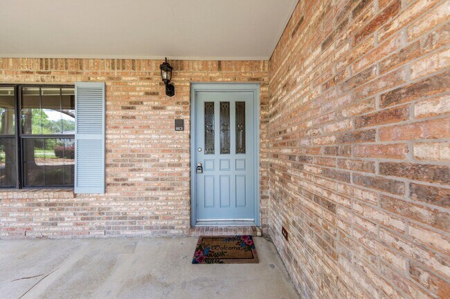 Building Photo - 829 Turnberry Cove S