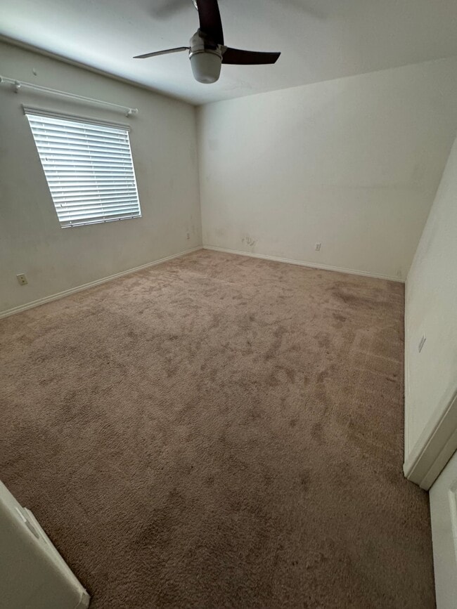 Photo - 14925 Shoreham St (Corona, CA) Apartment