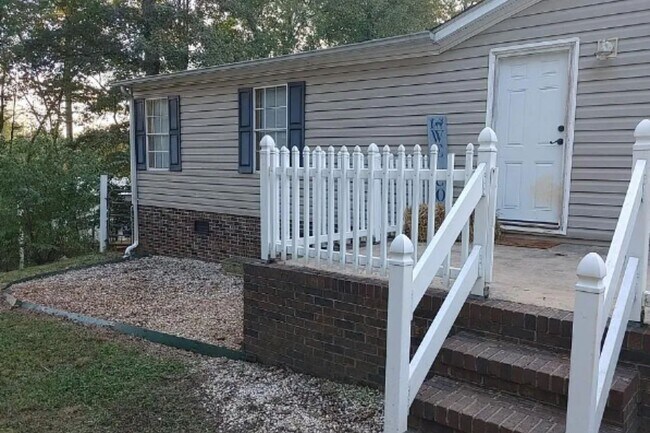 Building Photo - 8552 Jacob Fork River Rd