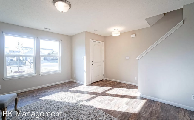 Building Photo - 4 br, 2.5 bath House - 3300 Maitland Drive
