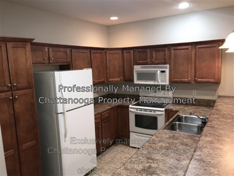 2704 Stone Trace Dr, Chattanooga, TN 37421 House for Rent in