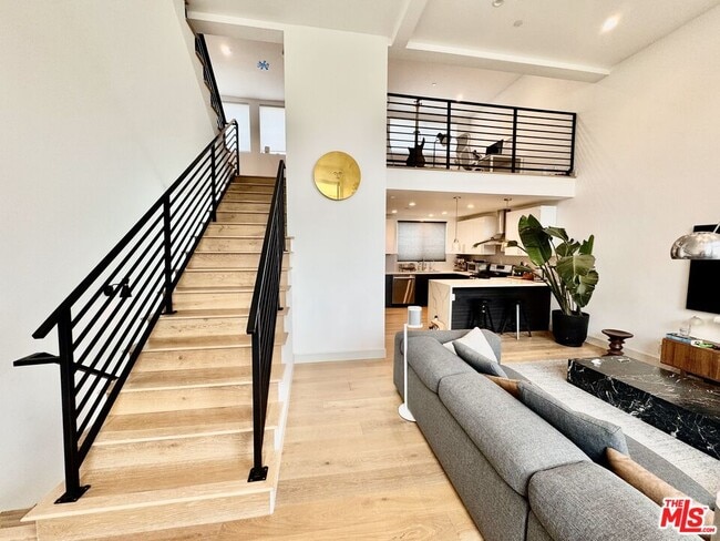 Building Photo - 2406 Glendale Ct