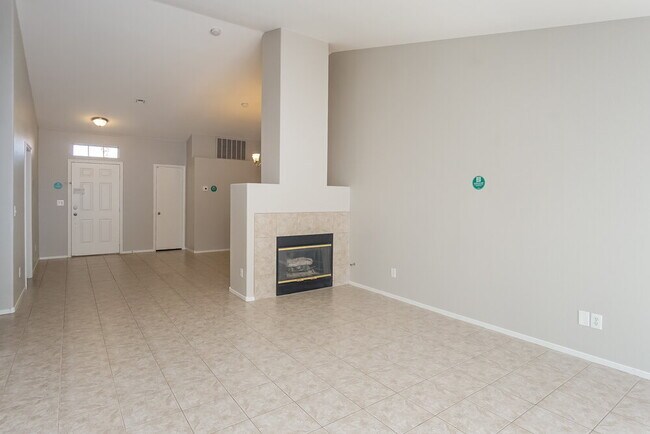 Foto del edificio - 3744 Blue Dawn Dr