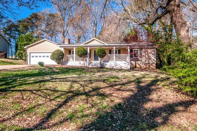 Foto del edificio - 2089 Rock Springs Cir