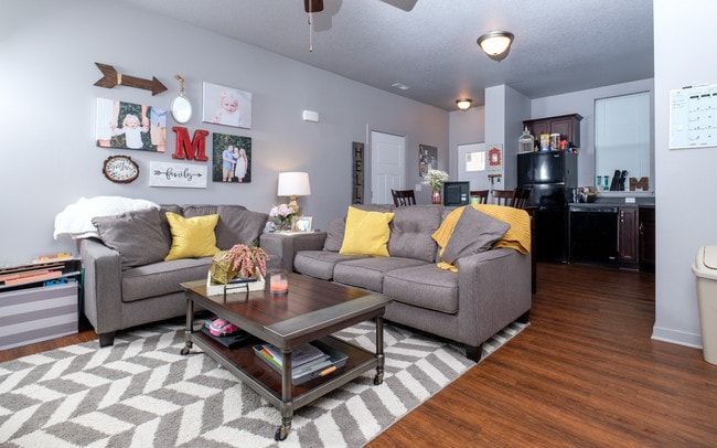 Foto del edificio - 4805 NE Grant Ln