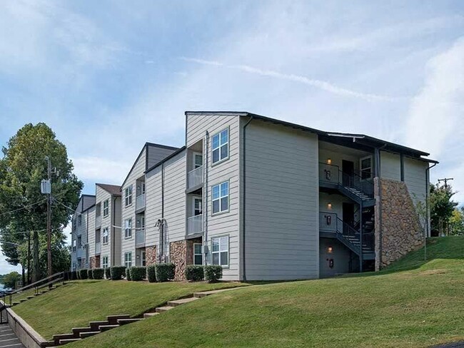 Building Photo - Ventana at the Lake Apartments