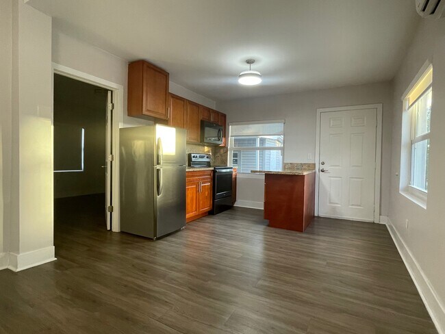 Foto del edificio - 3098 SW 6th St