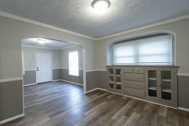 Foto del edificio - 1419 W 22nd St