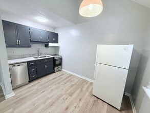 Building Photo - 1311M Access Rd