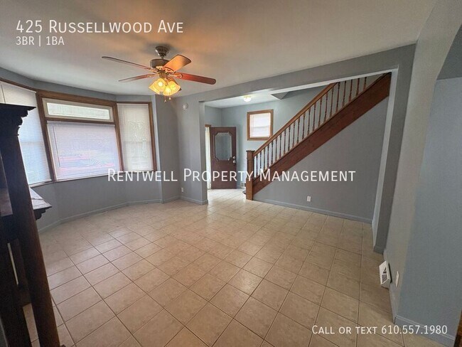 Foto del edificio - 425 Russellwood Ave