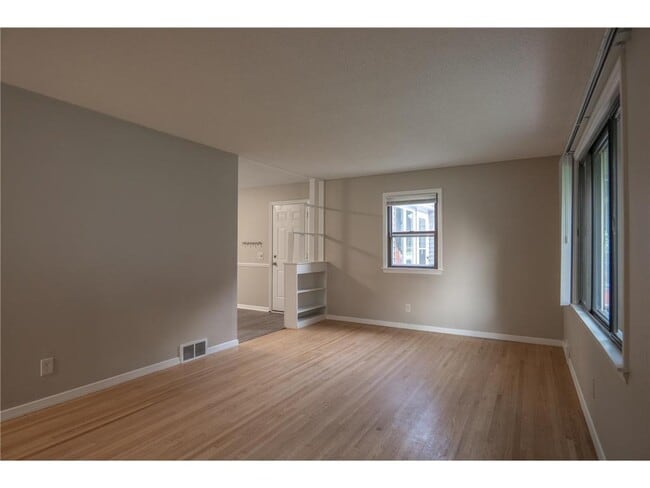 Foto del edificio - 5412 Maryland Ave N