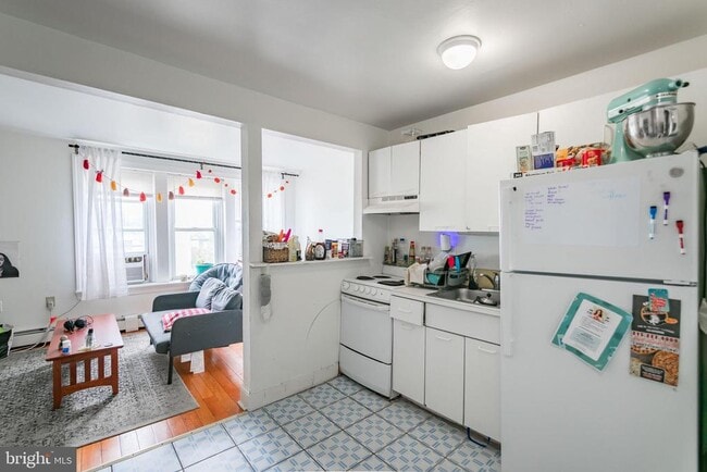 Building Photo - 400 N 32nd St