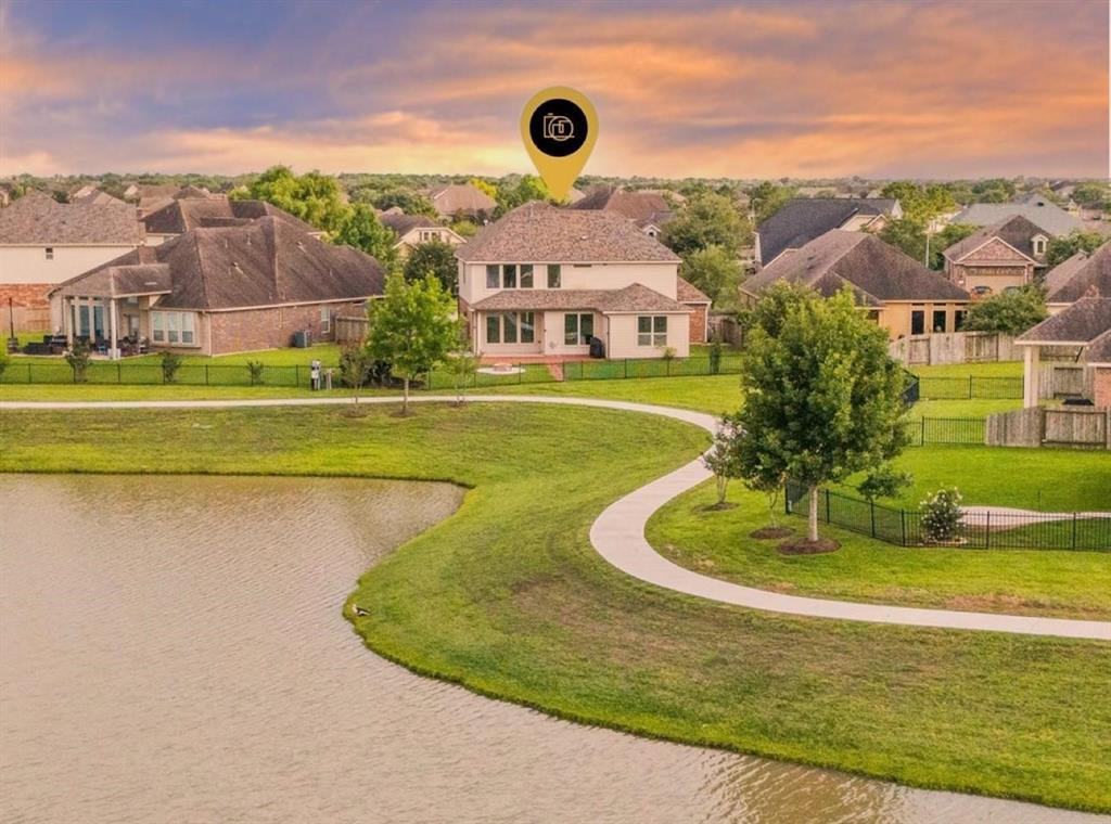 Foto principal - 9415 Vista Falls Ct
