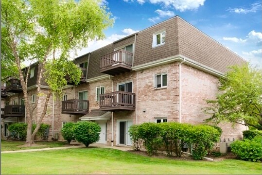 Primary Photo - 131 E Winchester Rd