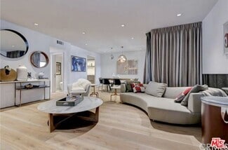 Building Photo - 439 N Doheny Dr