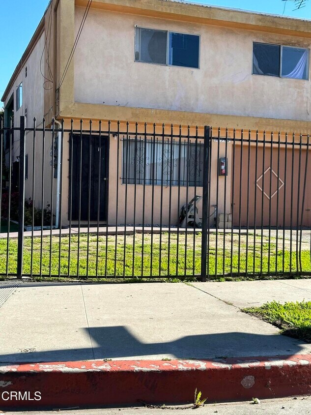 16506 S Denver Ave, Gardena, CA 90248 Room for Rent in Gardena, CA