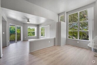 Building Photo - 4815 Via Palm Lakes