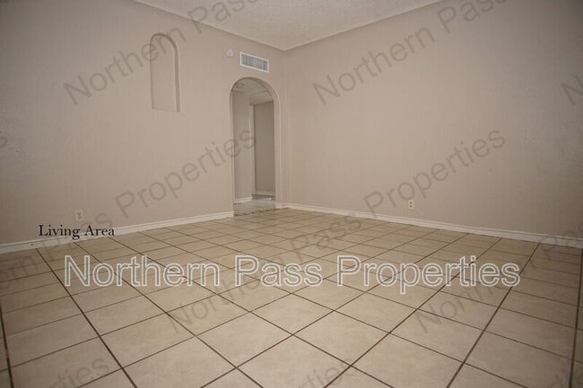 Building Photo - 1421 Howze St