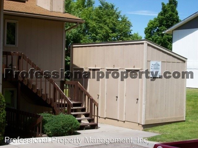Building Photo - 2304 Hillview Ct