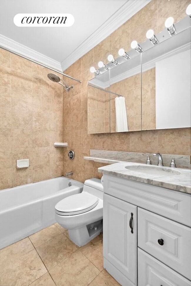 Foto del edificio - 350 W 50th St