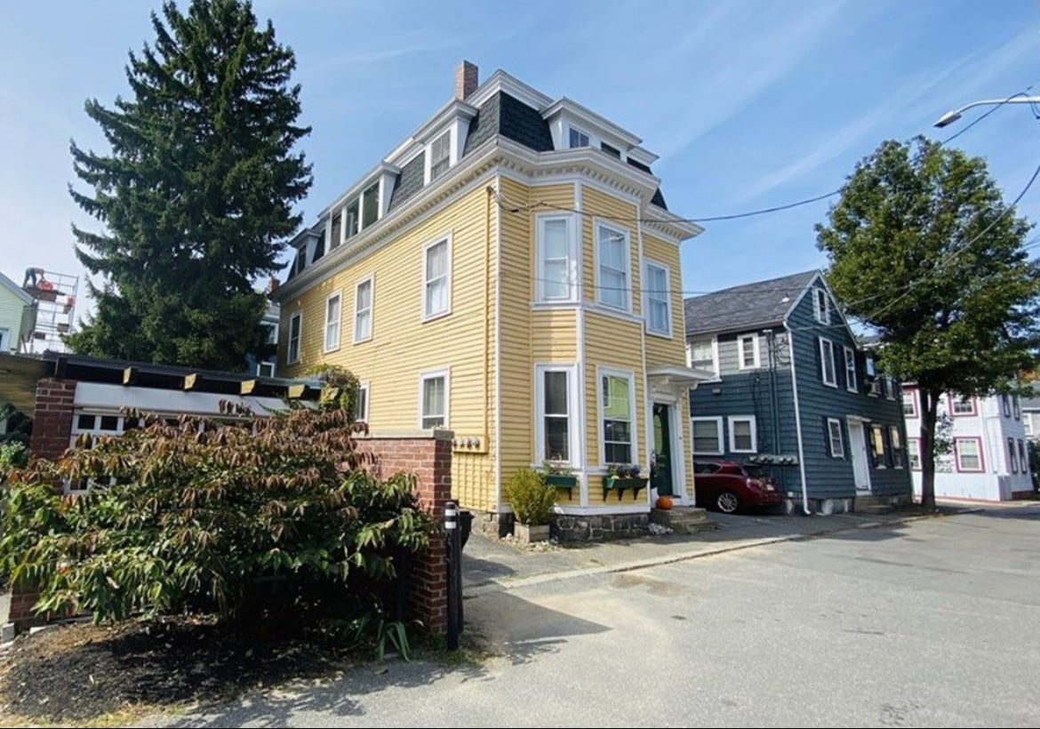 14 Curtis St Unit A, Salem, MA 01970 Condo for Rent in Salem, MA