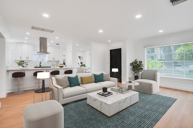 Building Photo - 4444 Cedros Ave