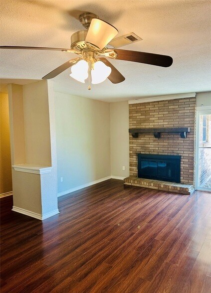 Building Photo - 3013 Abston Dr