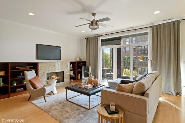 Foto del edificio - 810 N Wolcott Ave