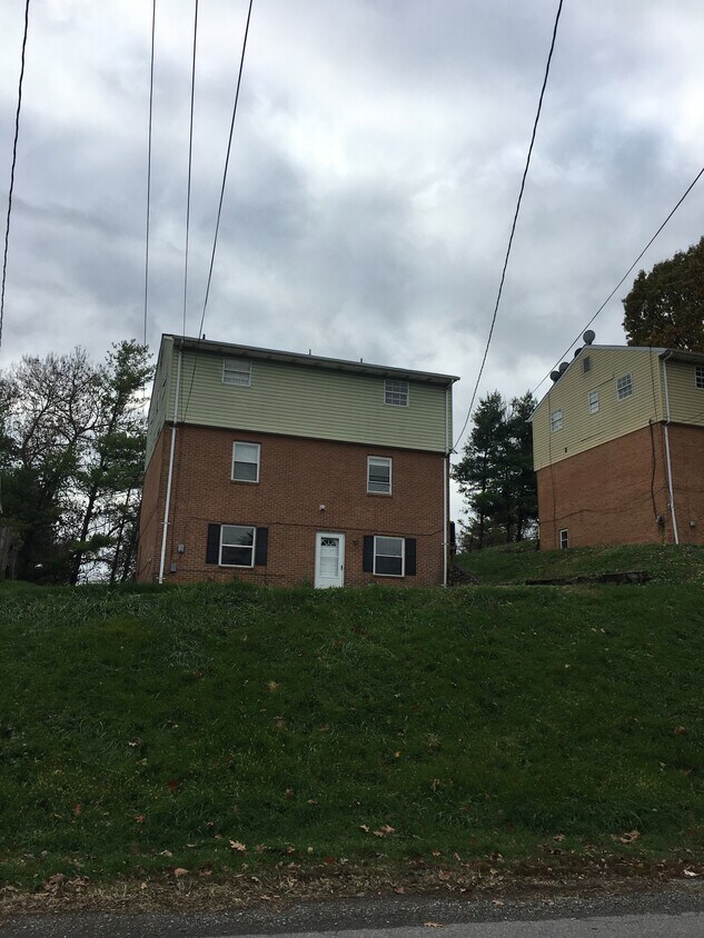 1604 keswick Ave NE, Roanoke, VA 24012 Townhome Rentals in Roanoke VA