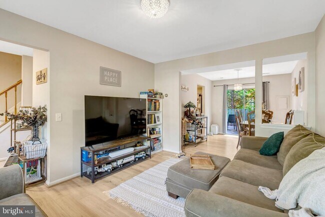 Foto del edificio - 14831 Basingstoke Loop