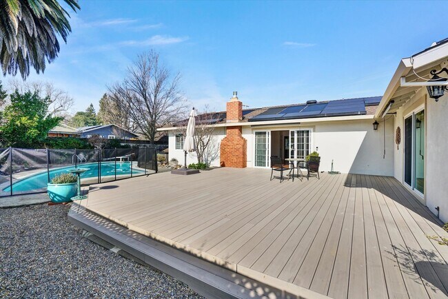 Building Photo - 1966 Westover Dr